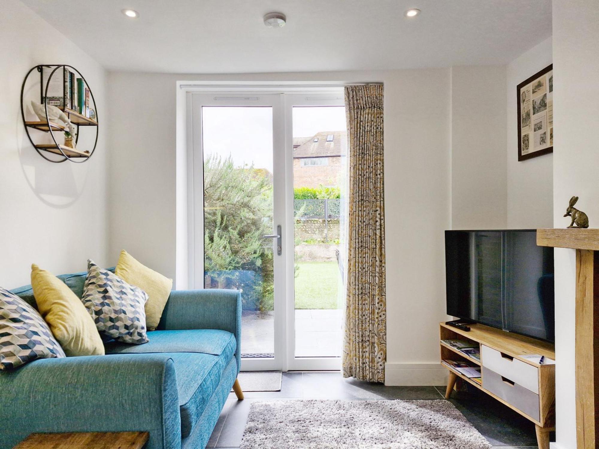 Four Priory Road, Chichester Exterior foto